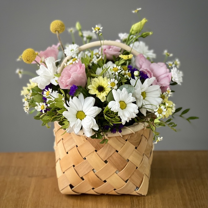Цветы в корзине Цветочный луг