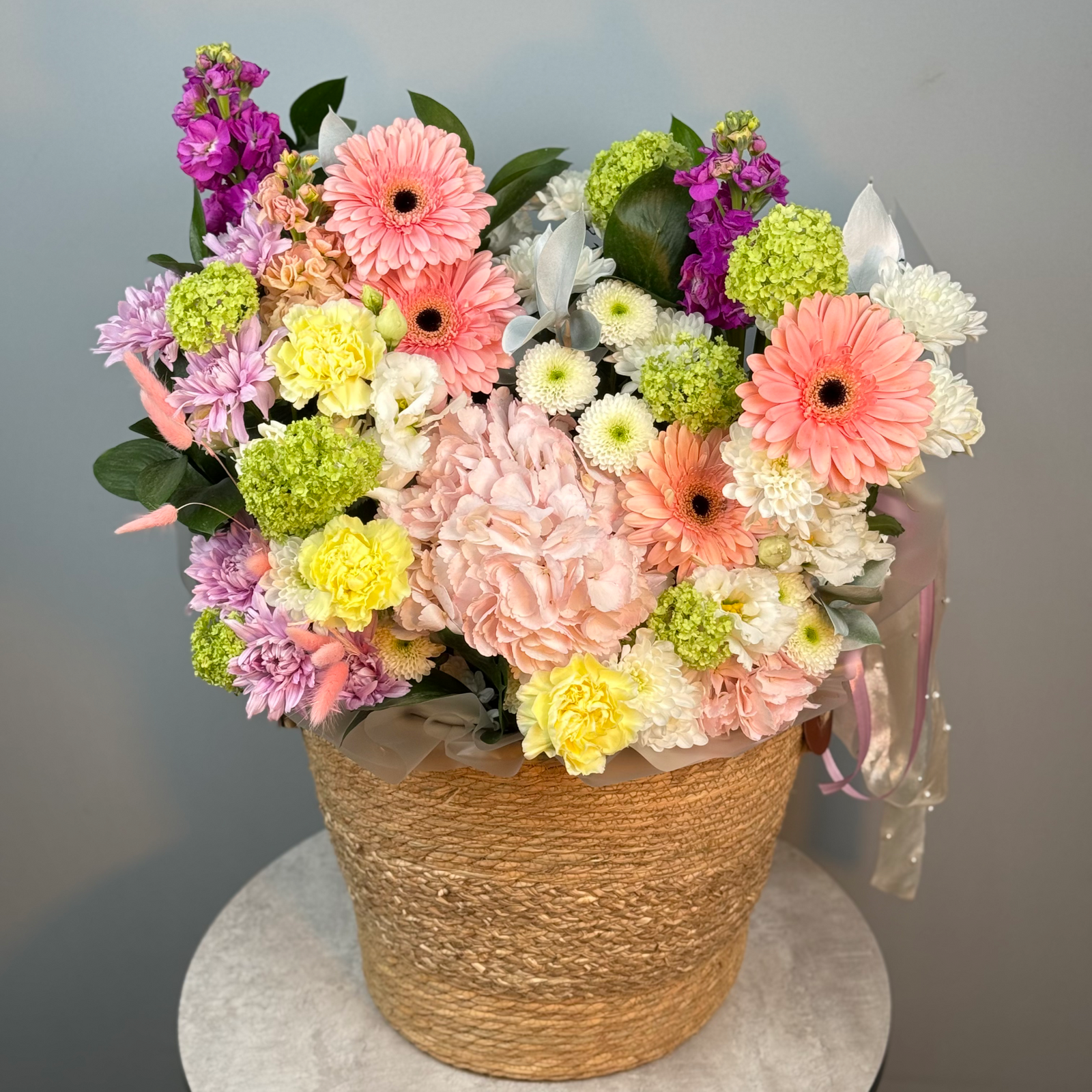 Цветы в корзине Дофамин
