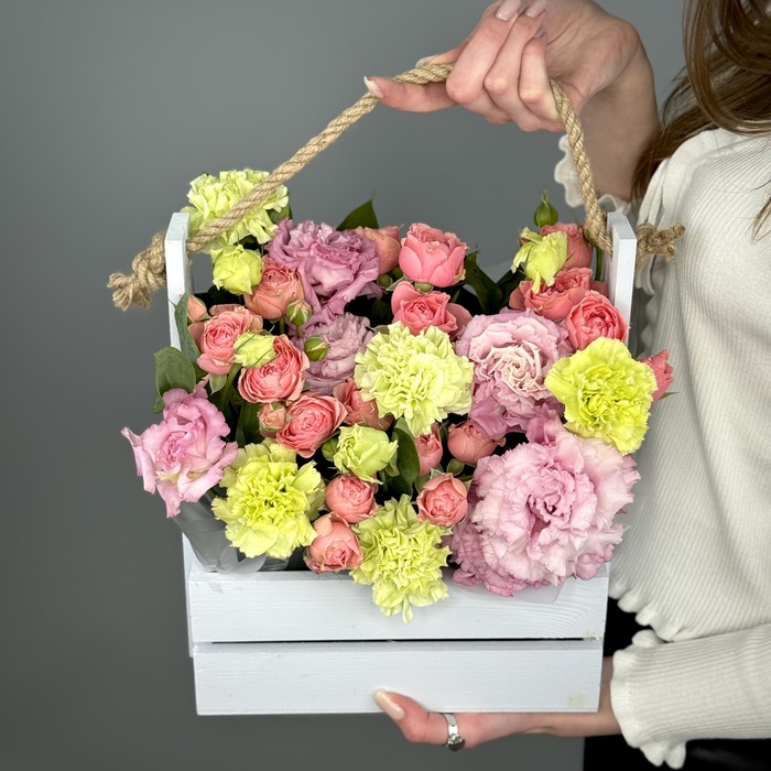 Цветы в ящике Искра 