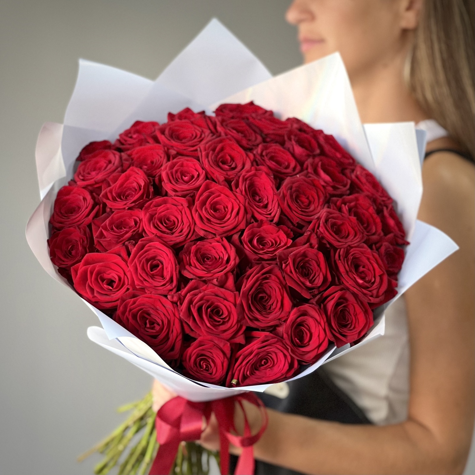 Букет из 41 красной розы 50 см