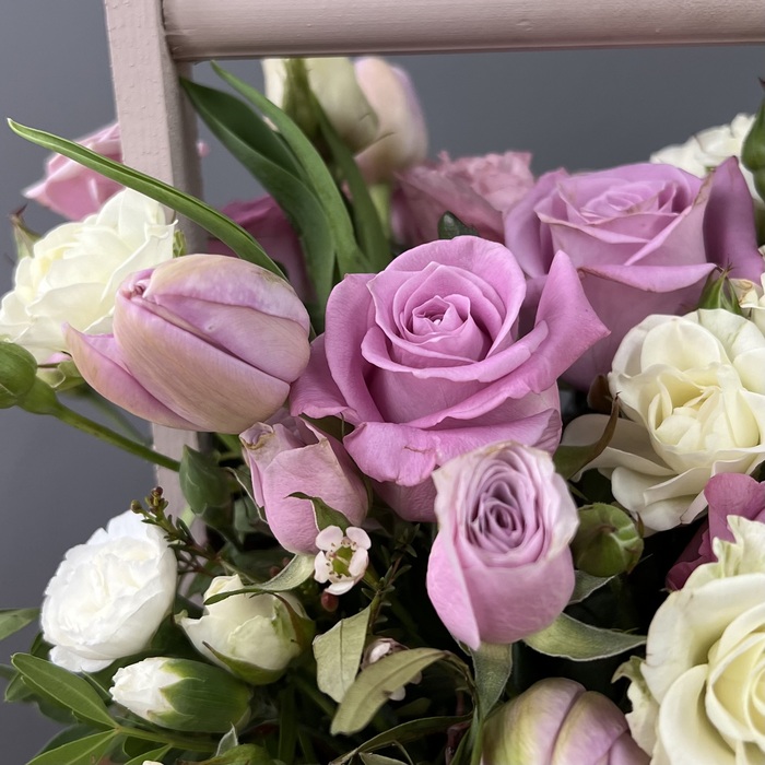 Цветы в ящике Афродита