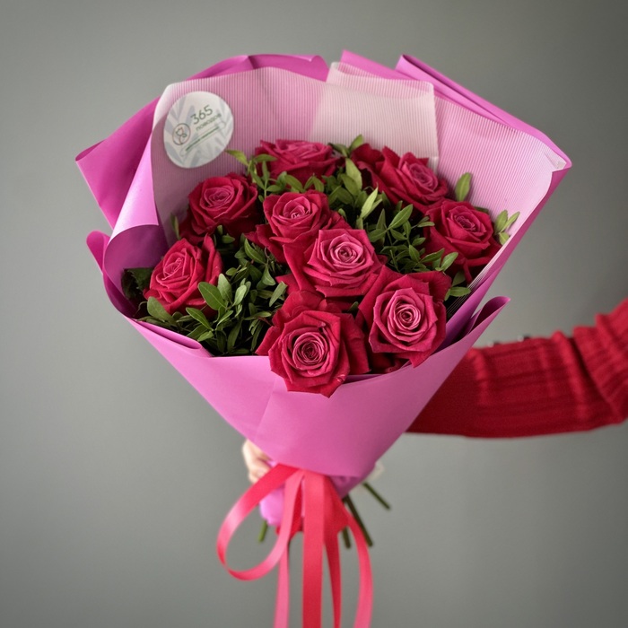 Букет из малиновых роз Пекин
