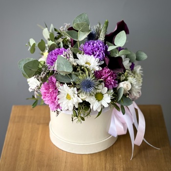 Цветы в коробке Неон