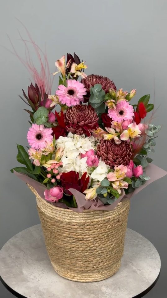 Цветы в корзине Флоренция