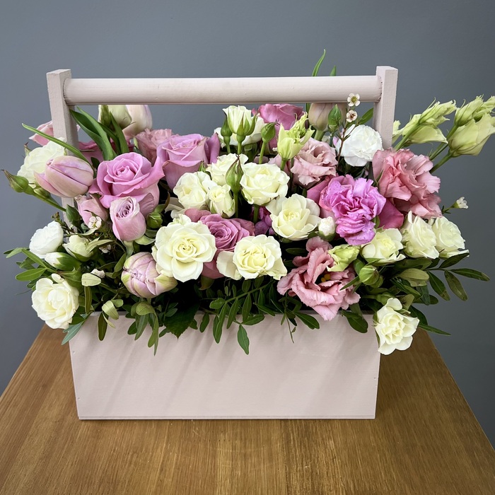 Цветы в ящике Афродита