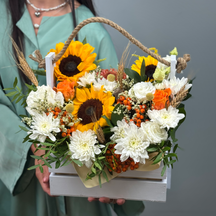 Цветы в ящике Краски лета