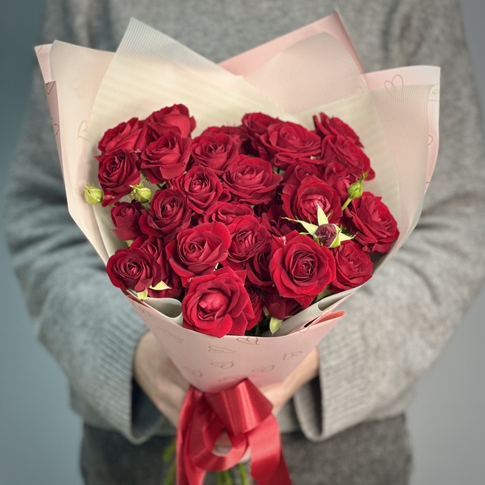 Букет из 1 кустовых красных роз