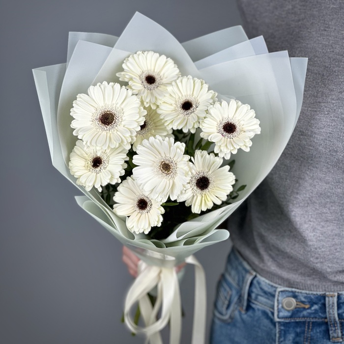 Букет из 11 белых гербер