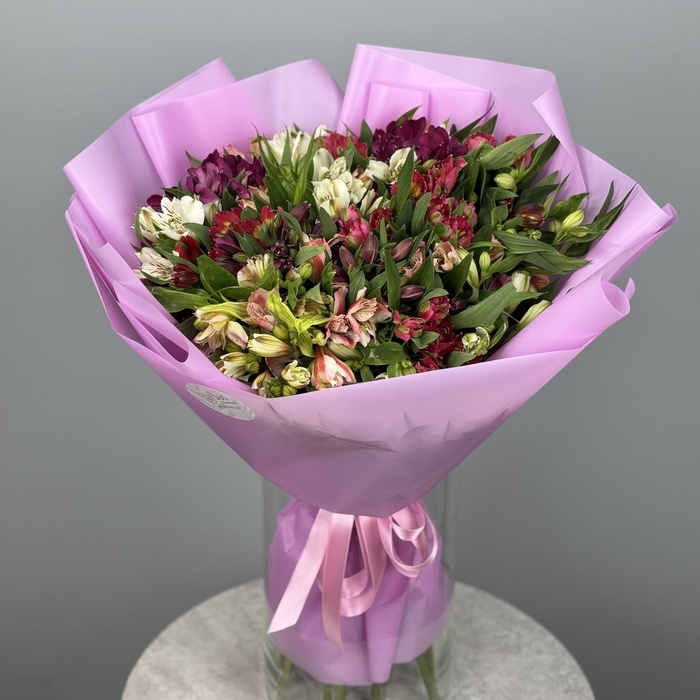 Букет из 41 альстромерий микс