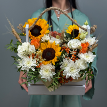 Цветы в ящике Краски лета