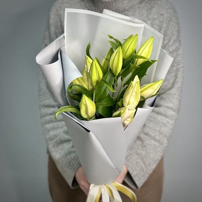 Букет из 1 белых лилий