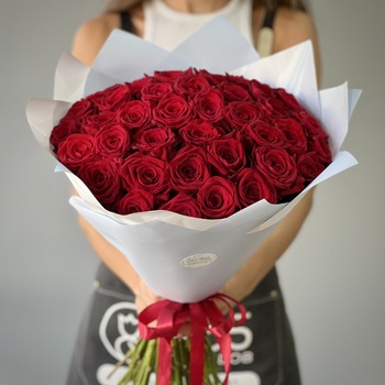 Букет из 41 красной розы 40 см