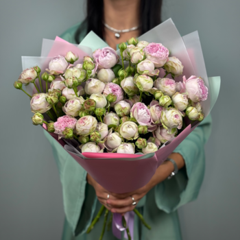 Букет из 9 кустовых пионовидных роз Сицилия