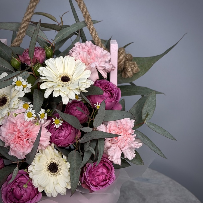 Цветы в ящике Знак валентности