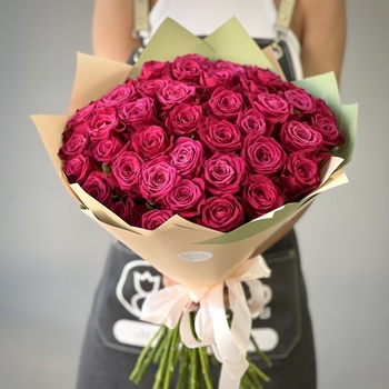 Букет из 41 малиновой розы 60 см