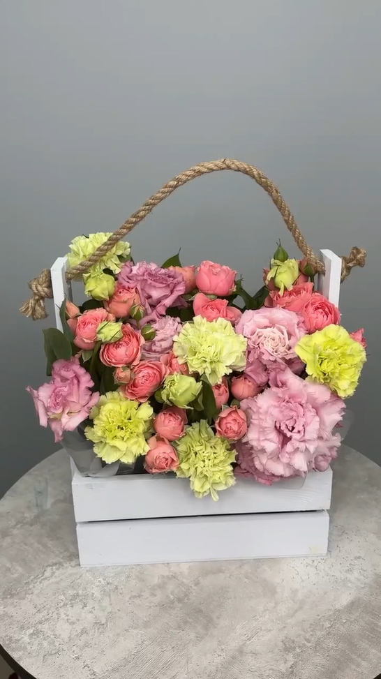 Цветы в ящике Искра 