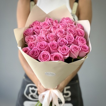 Букет из 31 розовой розы 50 см