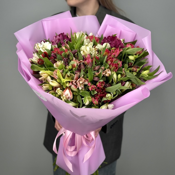 Букет из 41 альстромерий микс