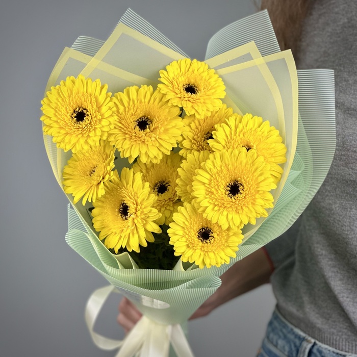 Букет из 11 желтых гербер