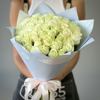 Букет из 151 белой розы 60 см