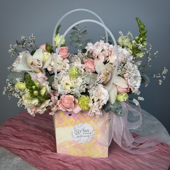 Цветы в коробке Утро в саду