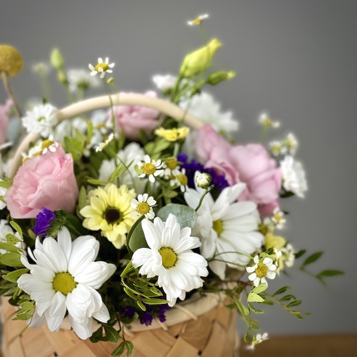 Цветы в корзине Цветочный луг